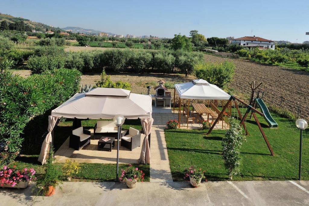 Hotel Lidia Alba Adriatica Exterior foto